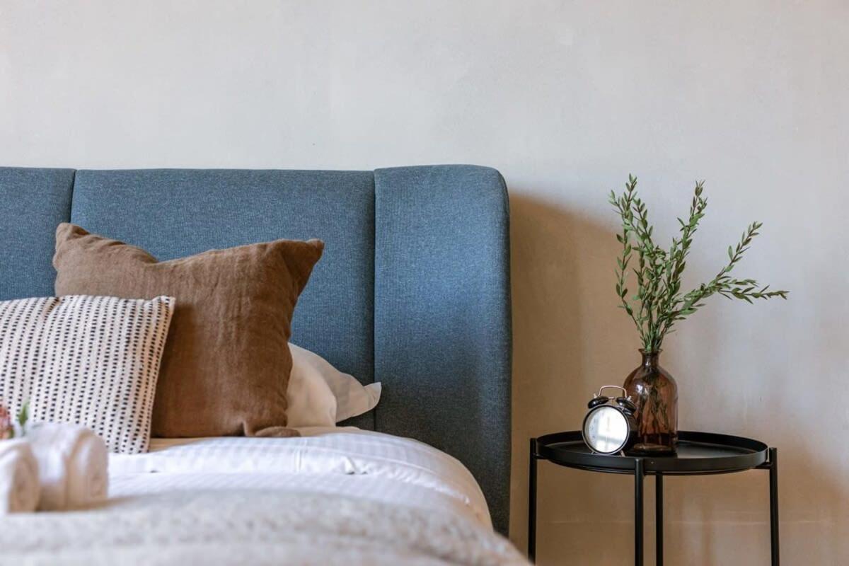 Huswell - Industrial Apartment With Terrace In Antwerpen Bagian luar foto