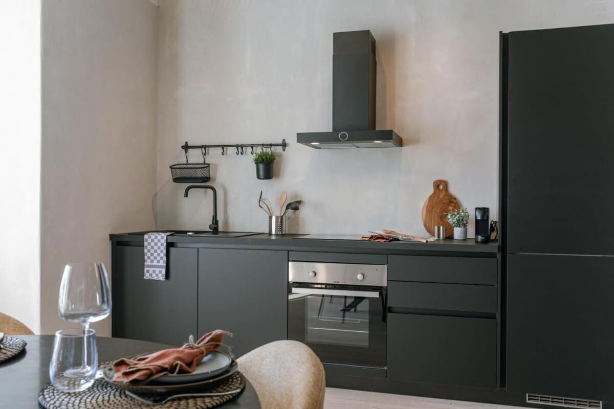 Huswell - Industrial Apartment With Terrace In Antwerpen Bagian luar foto