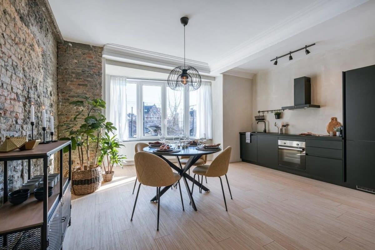 Huswell - Industrial Apartment With Terrace In Antwerpen Bagian luar foto